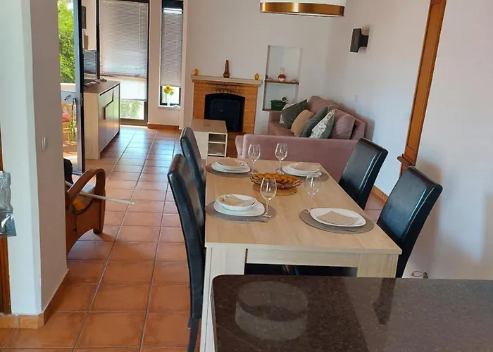 Jacaranda 43-moradia Terrea Nyaraló *