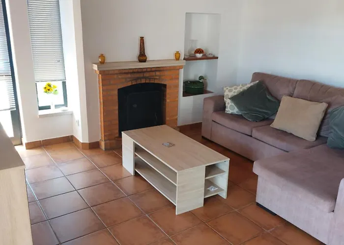 Jacaranda 43-moradia Terrea Nyaraló *